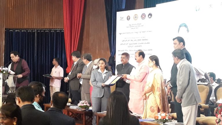 Ms. Johnsina was awarded - Best NSS State Award