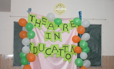 Theater-Show200125